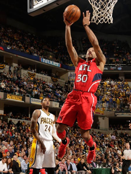 但它背后隐 但它背后隐