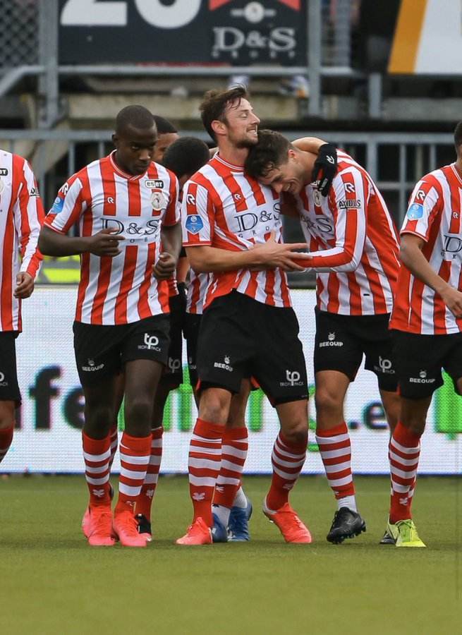 脚射门的精 脚射门的精