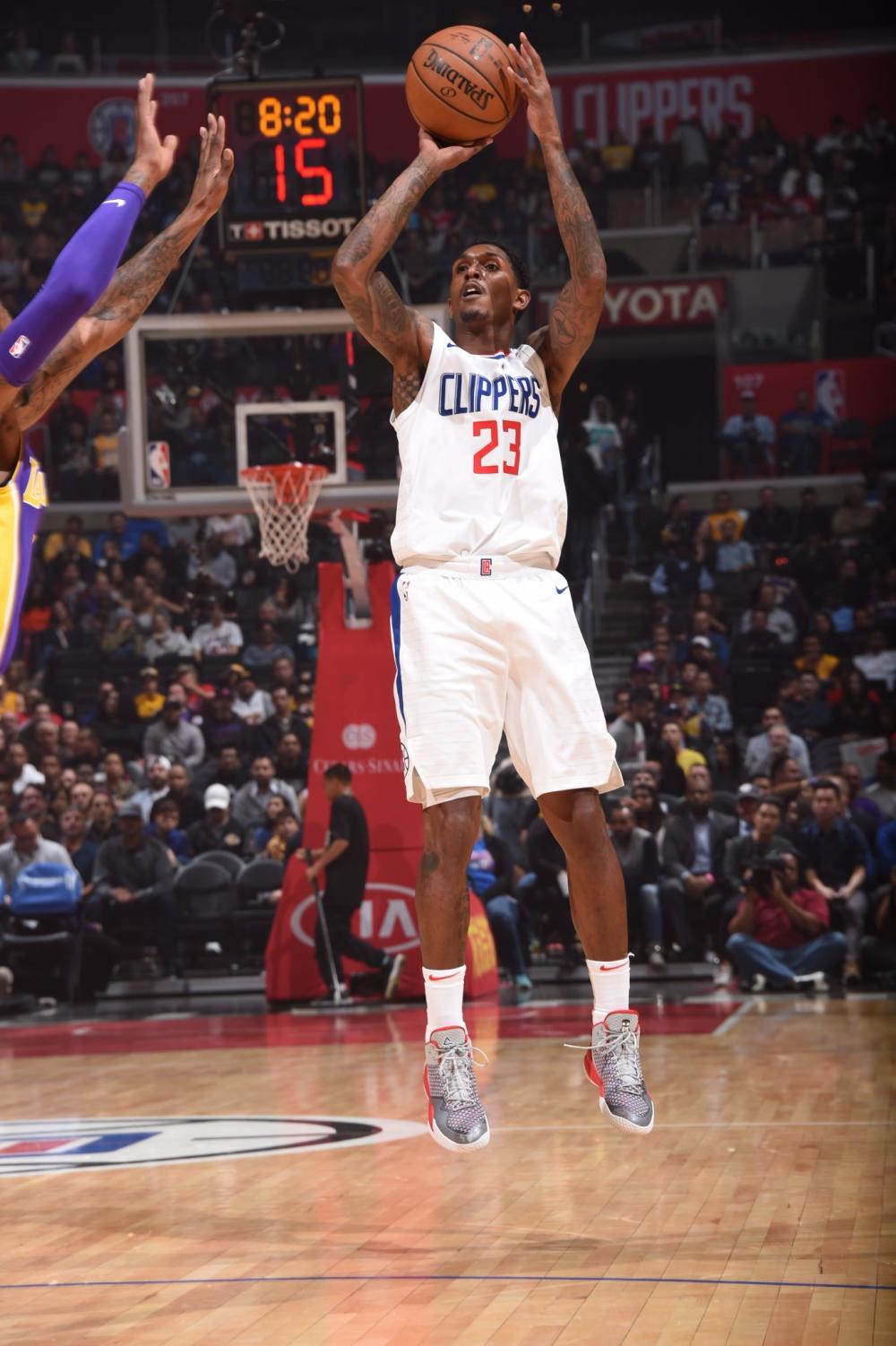 首局比赛以 首局比赛以